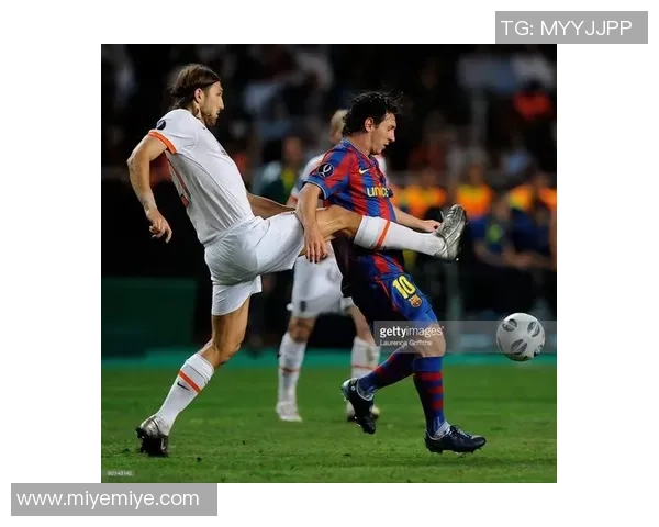 阿迪达斯足球明星阵容揭秘他们如何影响全球足球文化与潮流 阿迪达斯足球明星阵容揭秘他们如何影响全球足球文化与潮流